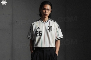 阿迪达斯出品！日本国家队2026世界杯客场球衣谍照：袖口纯黑设计