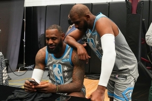 霍里打趣：詹姆斯&保罗&KD都和我交手过 那他们确实太老了