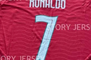 葡萄牙2026世界杯主场球衣谍照：将采用白色波浪感特殊字体