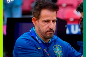 把巴西带沟里！巴西U20主帅带队世青赛出局！无缘奥运、0-6阿根廷