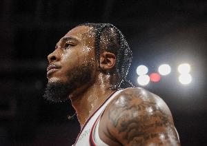 何时开始展现独一无二爆发力？惠特摩尔：打从娘胎里出来就有了