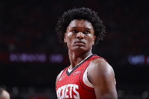 帕金斯：阿门未来几年将向文班发起挑战 成为顶级攻防一体球员