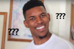 比较罕见！雄鹿队24号利文斯顿边线发球被裁判吹罚走步违例