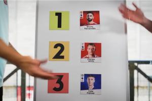 扎卡为3名英超中场做实力排名：B费第一，维尔茨第二，帕尔默第三