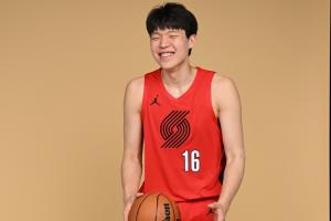 这啥比赛！开拓者国王首节狂吹31个罚球+21个犯规 杨瀚森小萨3犯