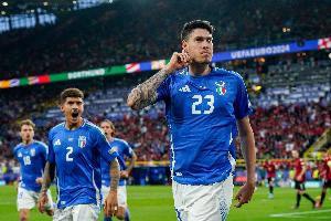 巴斯托尼累计黄牌停赛缺席下一场世预赛，将提前返回国米备战意甲