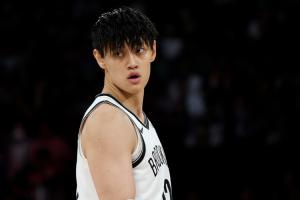 NBA中国赛或是曾凡博展现自己的最好机会 篮网目前竞争激烈且残酷