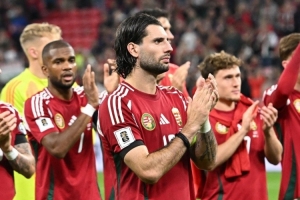 匈牙利世预赛主场2-0击败亚美尼亚，落后葡萄牙5分排名小组第二