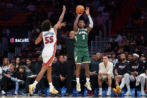 里弗斯：因腿筋伤势加里-哈里斯预计缺阵1-2周