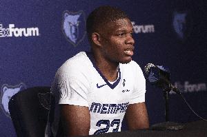 中规中矩！11号秀科沃德3投1中&6罚5中拿到7分4板2助2断1帽