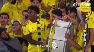 C罗教Speed如何带领球迷庆祝，Speed高兴坏了热情一下被点燃