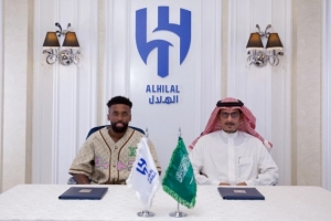 官方：利雅得新月续约26岁后卫哈马德-亚米，签约至2029年