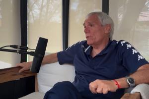 前体能教练：梅西曾垫付给足协员工200万工资，把国家队奖金平分