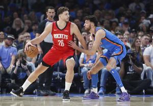 虽败犹荣！申京揭幕战39+11+7创队史纪录