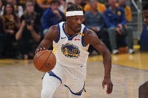 巴特勒：这比赛打起来很轻松 因为所有人的注意力都在库里身上