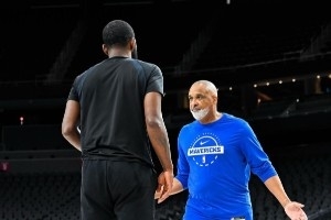 菲尔-汉迪晒照：第15年 不同的球队不同的城市 同样的竞争心态