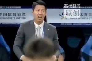 苏超淮安队主教练董松官宣领证结婚，此前因神似撒贝宁走红