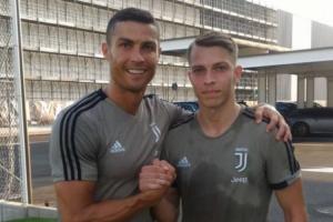 【从与C罗训练到建筑工人】前尤文球员三次ACL重伤后从事建筑工作