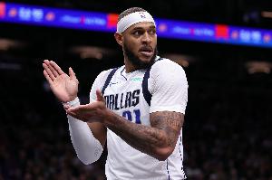 右脚踝扭伤！基德：明天主场迎战奇才 加福德出战成疑