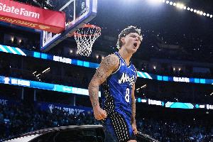 Shams：步行者将与三届扣篮王麦克朗签下一份无保障多年合同