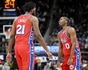 马克西：恩比德根本无法被单防限制死 他打过很多关键局